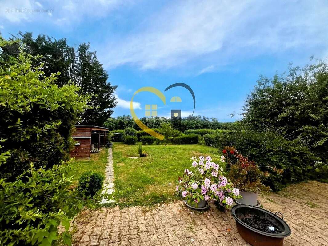 Maison à BERRY-BOUY