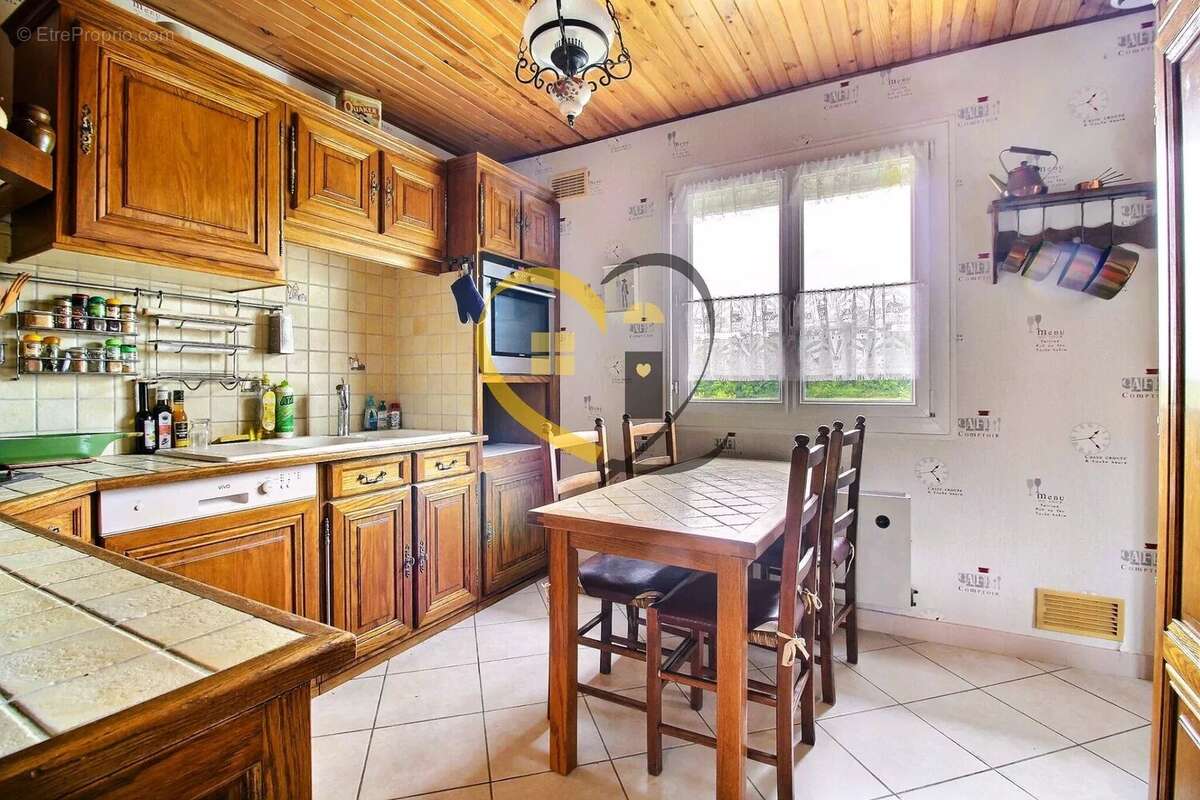 Maison à BERRY-BOUY