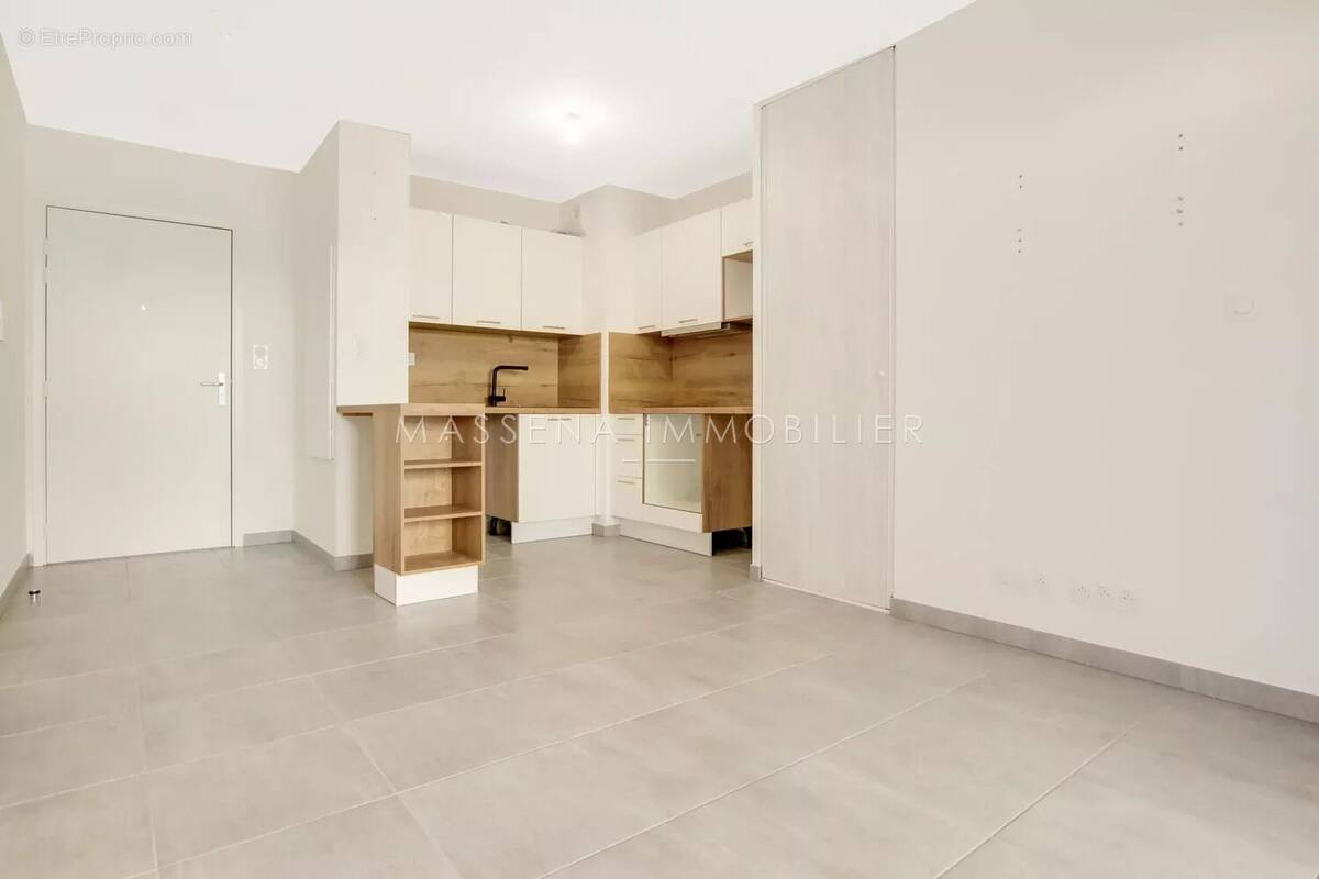 Appartement à SAINT-ANDRE-DE-LA-ROCHE