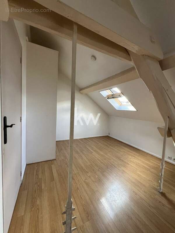 Appartement à CORBEIL-ESSONNES
