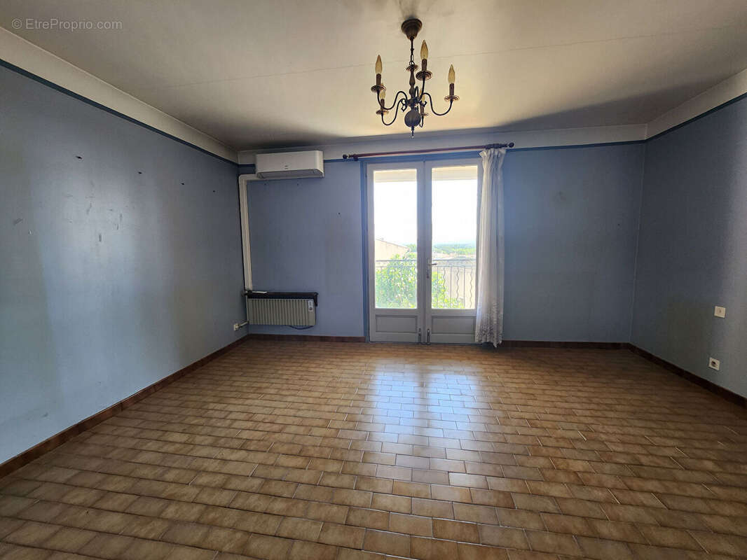 Maison à SAINT-SATURNIN-LES-AVIGNON