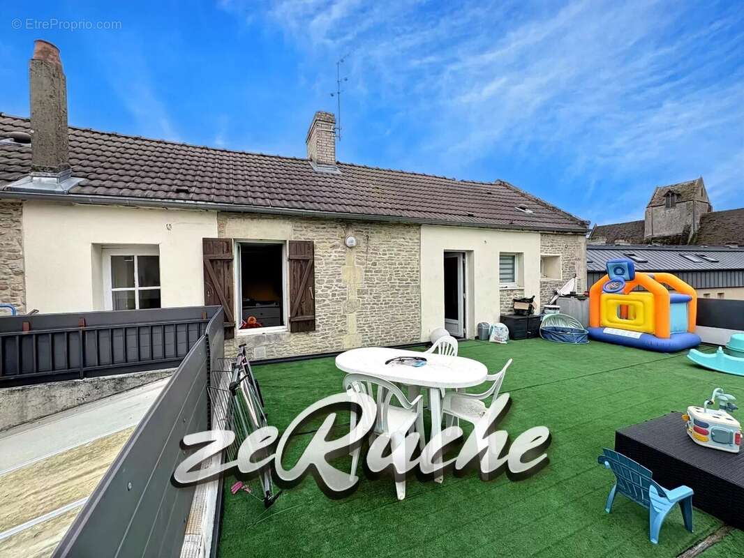 Appartement à COLOMBELLES