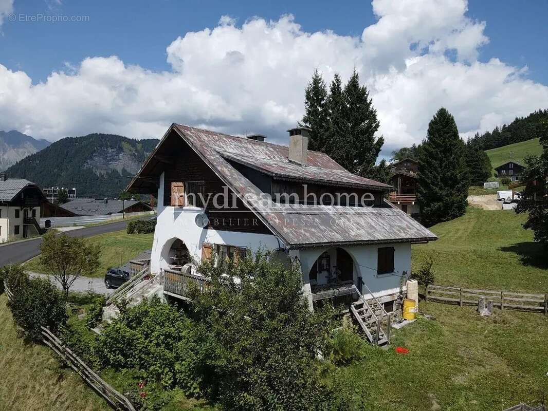 Maison à NOTRE-DAME-DE-BELLECOMBE