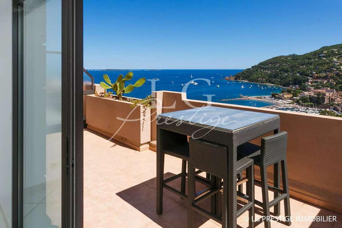 Appartement à THEOULE-SUR-MER