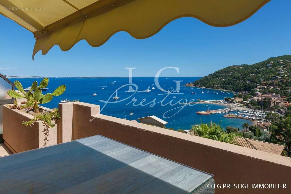 Appartement à THEOULE-SUR-MER