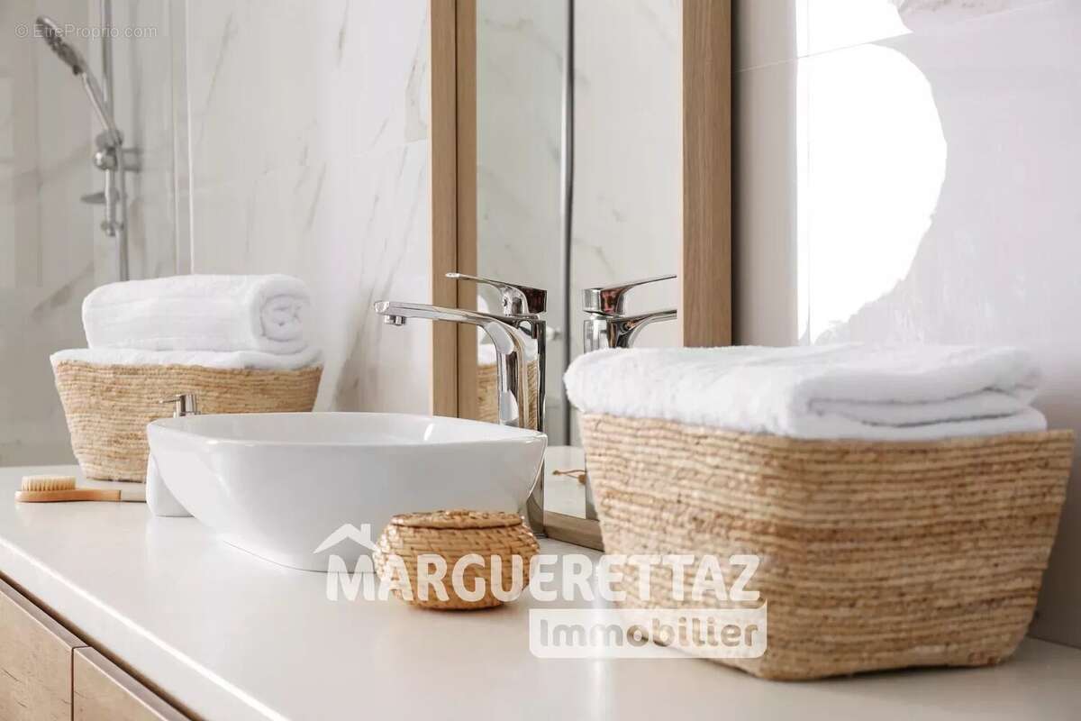 Maison à VILLE-EN-SALLAZ