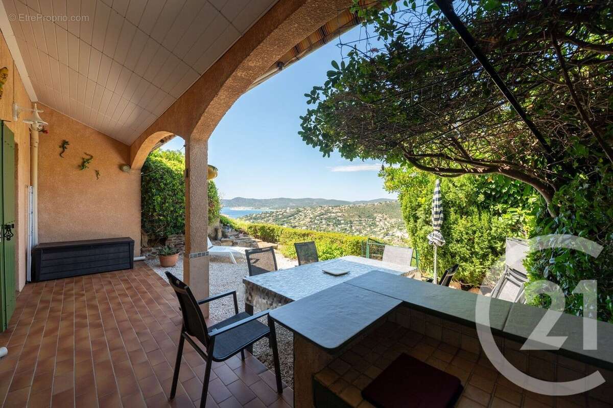 Appartement à LE LAVANDOU