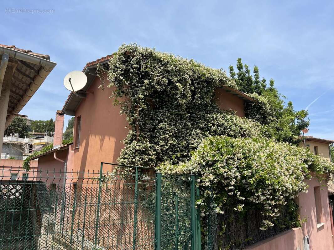 Maison à THEOULE-SUR-MER