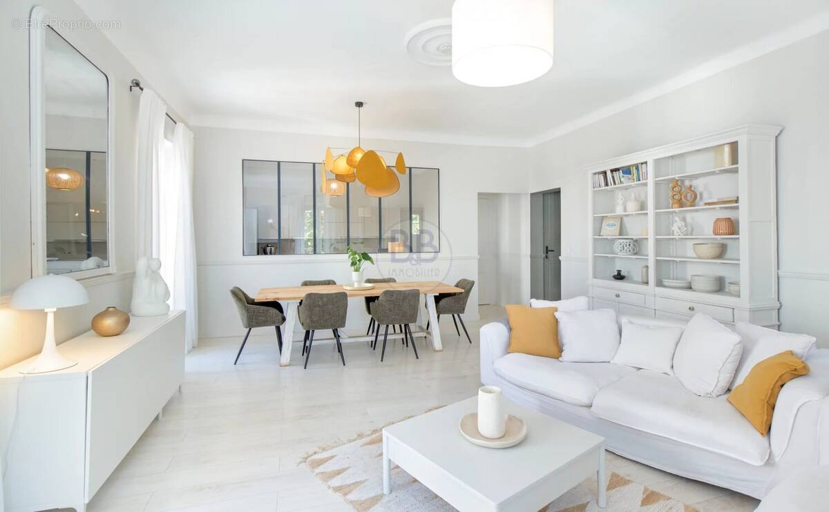 Appartement à SAINT-RAPHAEL