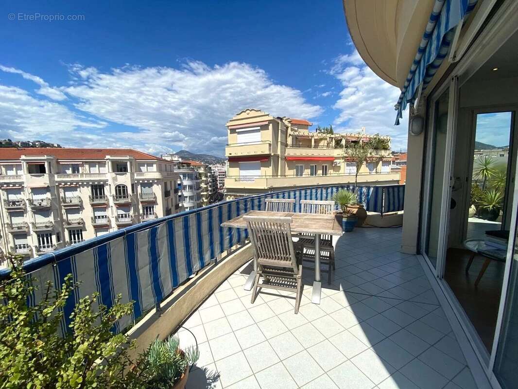 Appartement à NICE