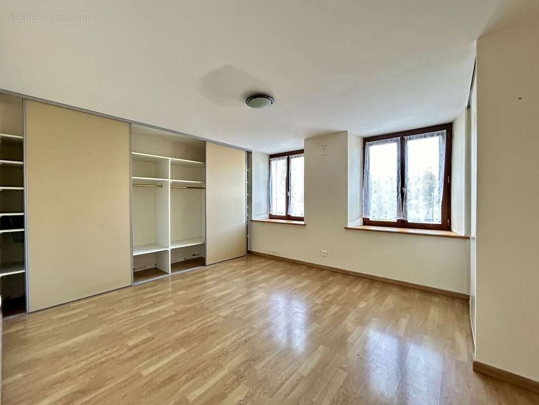 Maison à SAINT-GERVAIS-D&#039;AUVERGNE