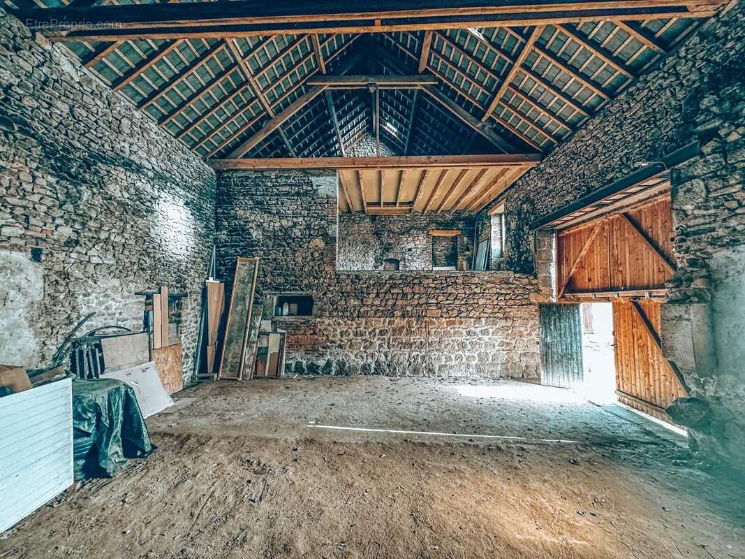 Maison à SAINT-GERVAIS-D&#039;AUVERGNE