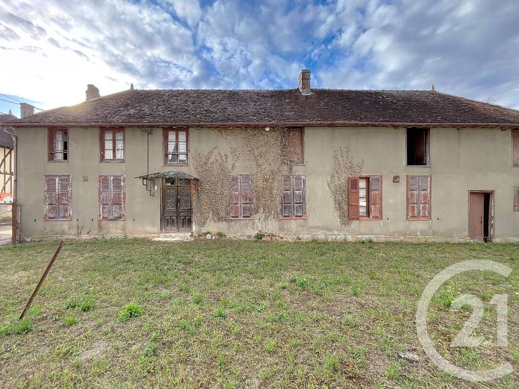 Maison à CRESANTIGNES