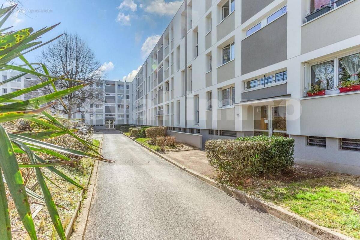 xl_image_a6b8ad59-603c-4054-afee-3486547ea5d4 - Appartement à CROSNE