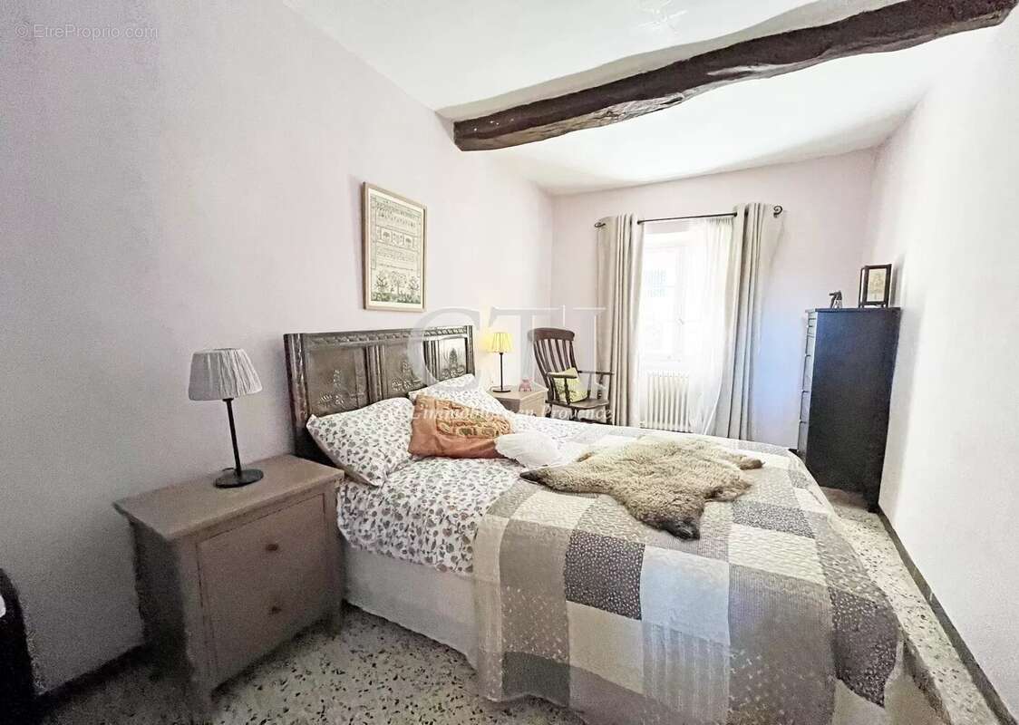 Maison à VAISON-LA-ROMAINE