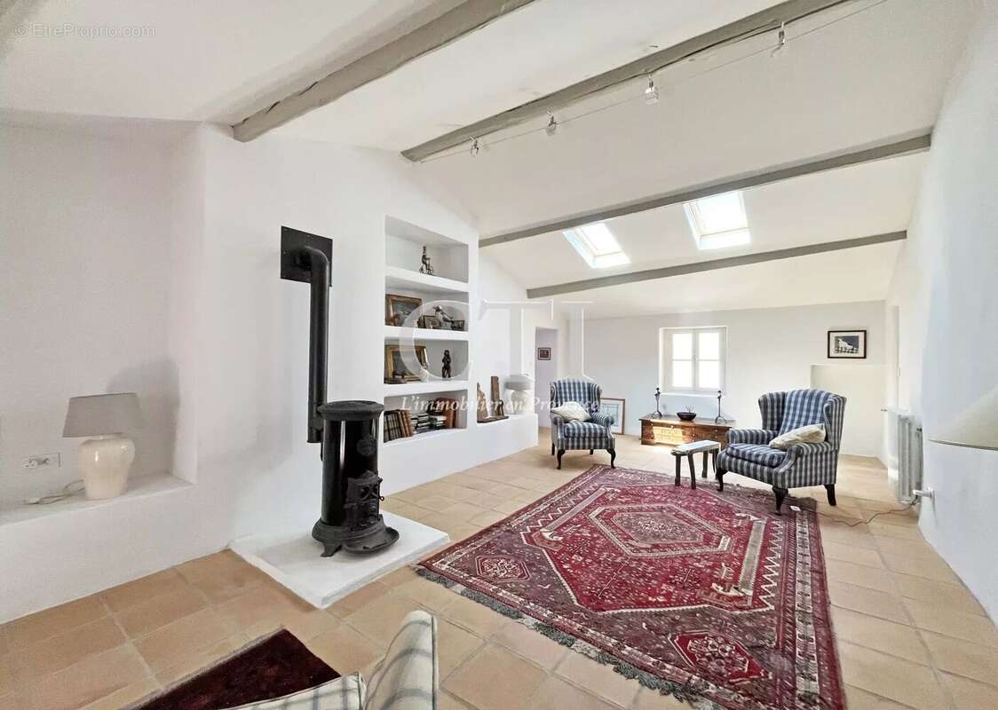 Maison à VAISON-LA-ROMAINE