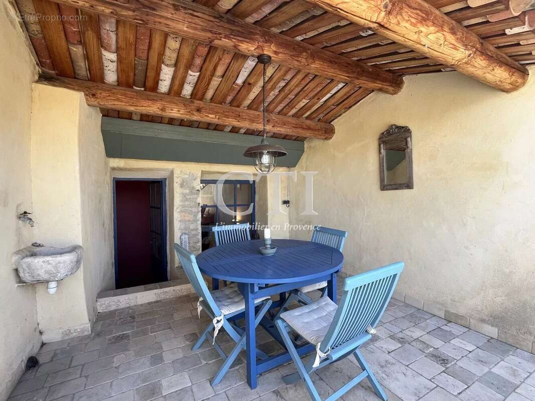 Maison à VAISON-LA-ROMAINE