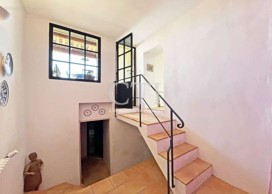 Maison à VAISON-LA-ROMAINE