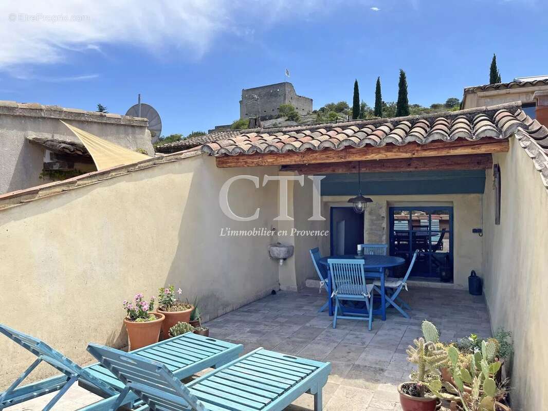 Maison à VAISON-LA-ROMAINE