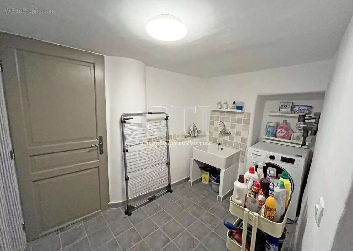 Maison à VAISON-LA-ROMAINE