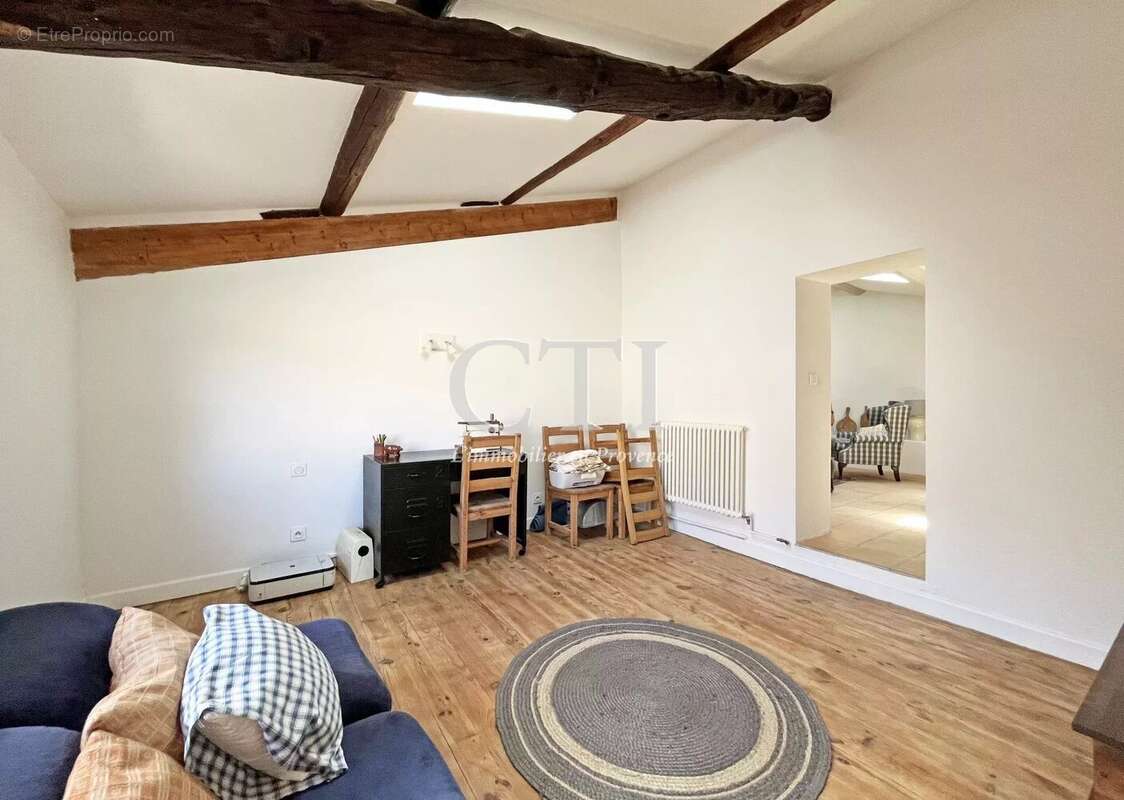 Maison à VAISON-LA-ROMAINE