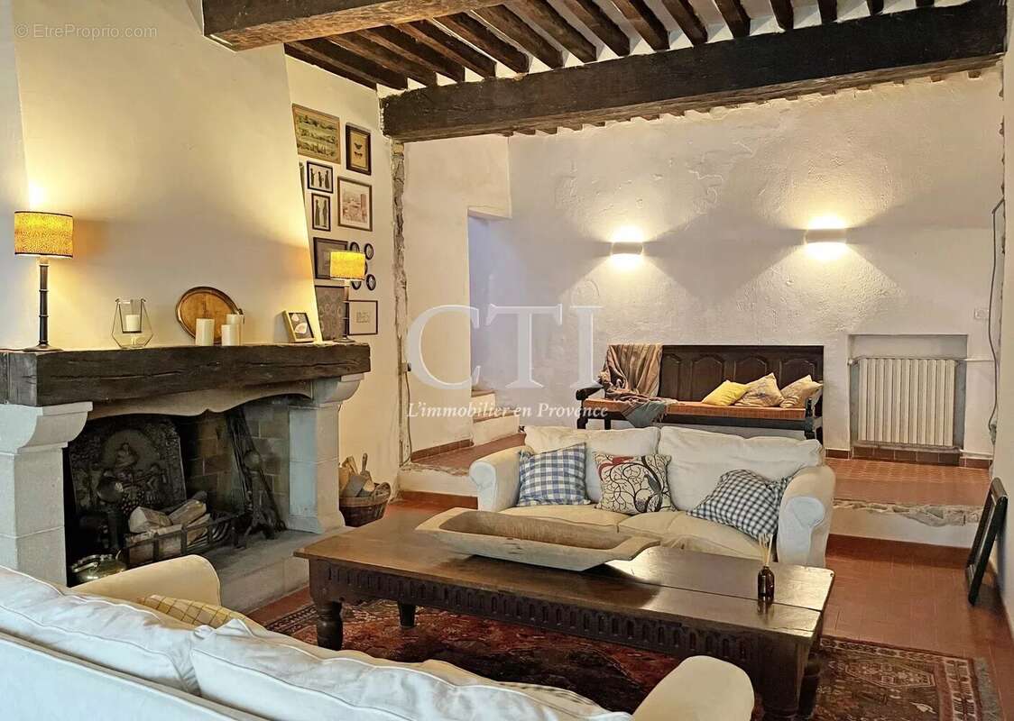 Maison à VAISON-LA-ROMAINE