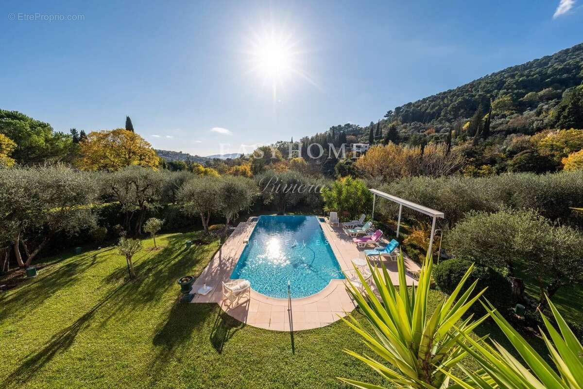 Maison à MOUANS-SARTOUX