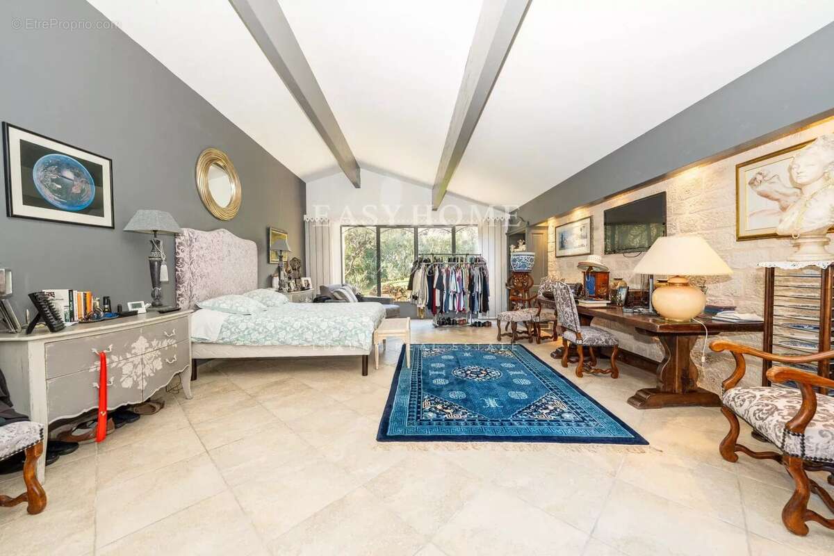 Maison à MOUANS-SARTOUX