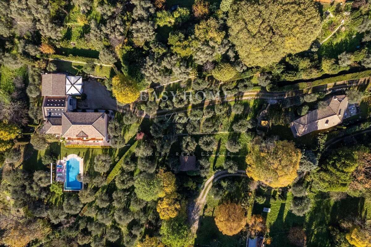 Maison à MOUANS-SARTOUX