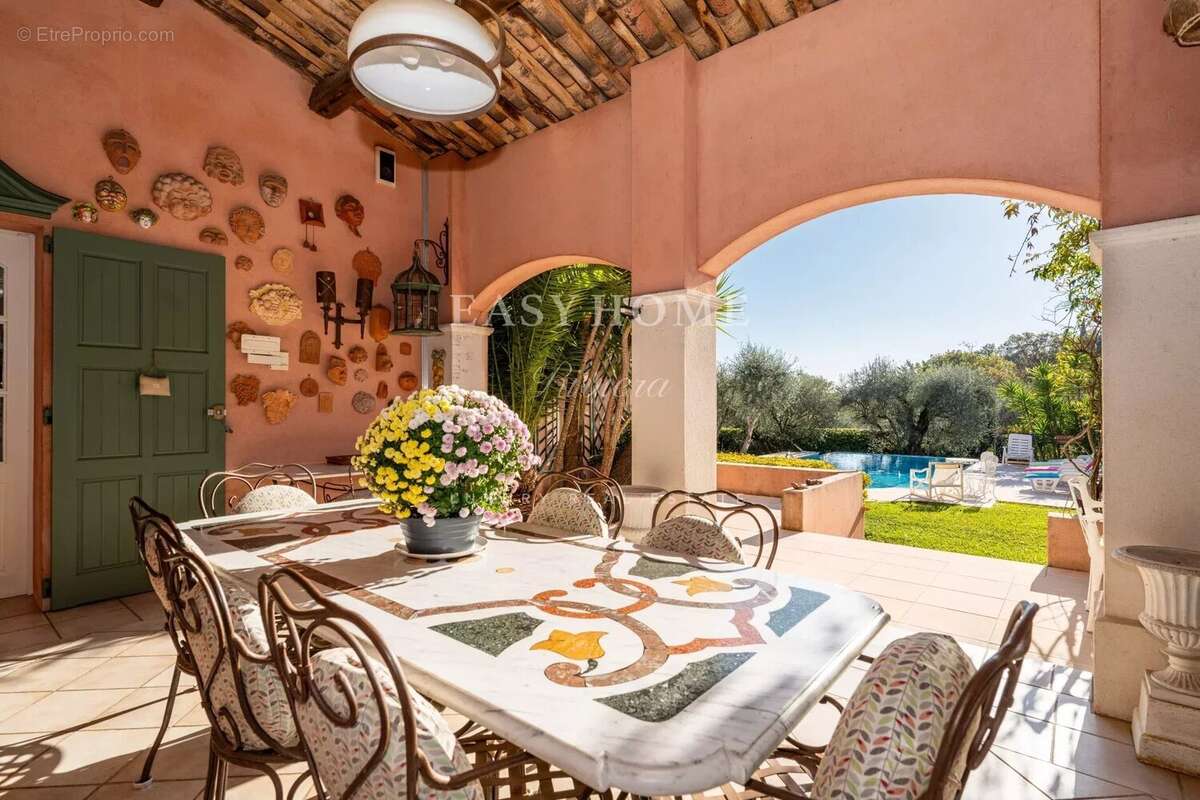 Maison à MOUANS-SARTOUX