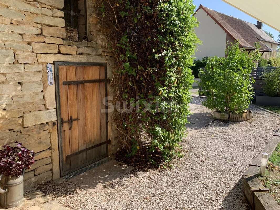 Maison à JULLY-LES-BUXY