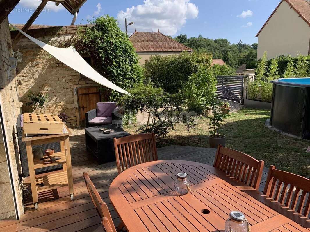 Maison à JULLY-LES-BUXY