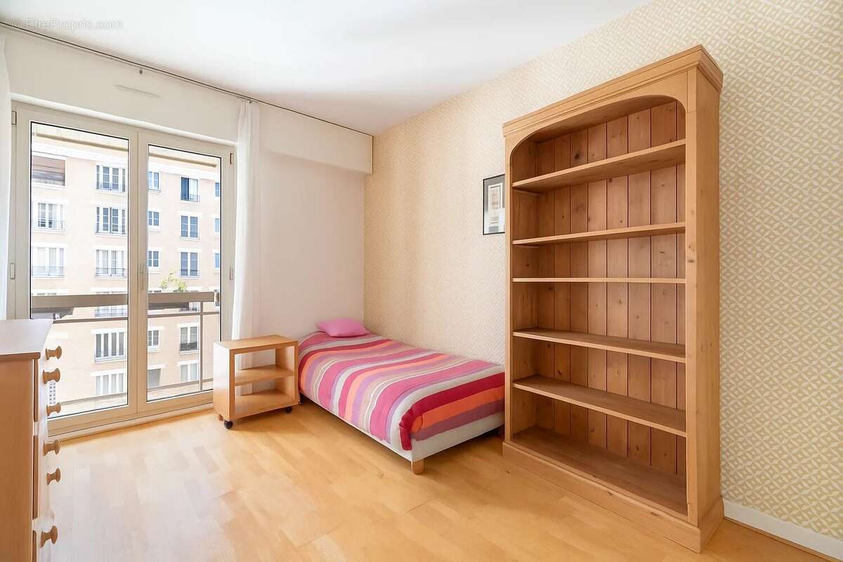 Appartement à LEVALLOIS-PERRET