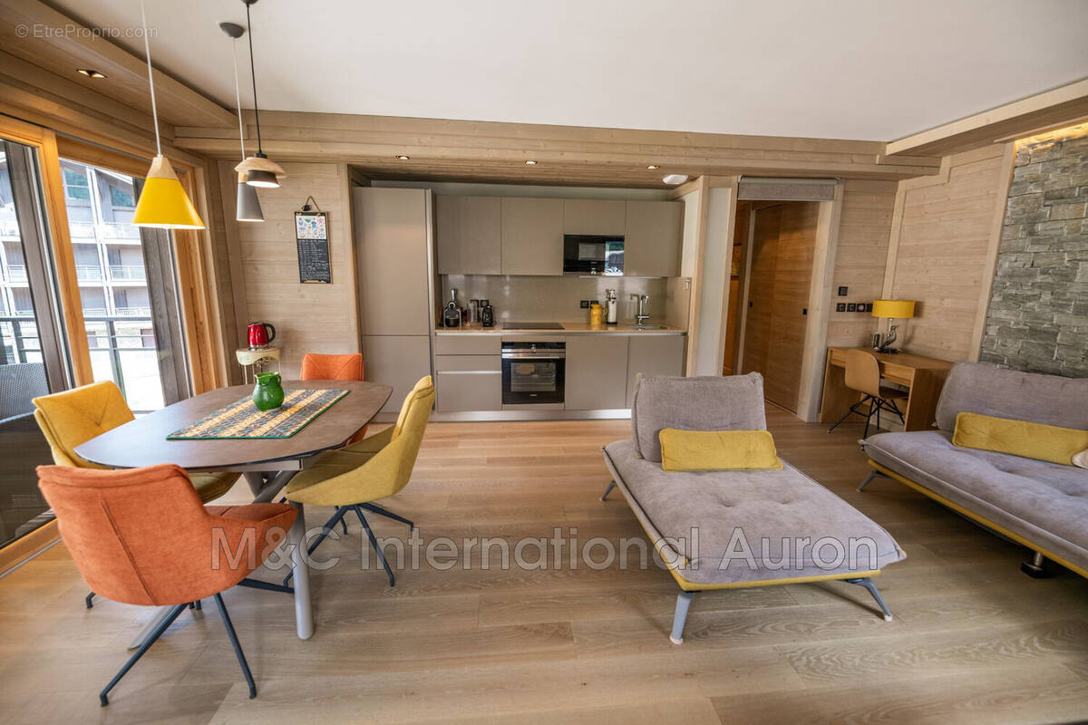 Appartement à SAINT-ETIENNE-DE-TINEE