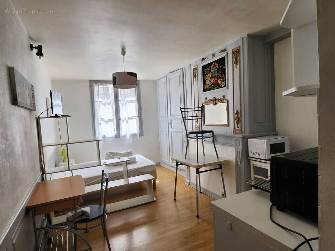 Photo 1 - Maison à SAINT-LEONARD-DE-NOBLAT