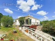 Maison à MOUTIERS-LES-MAUXFAITS