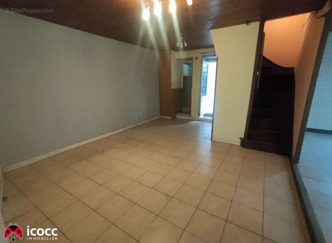 Maison à CHAMPAGNE-LES-MARAIS