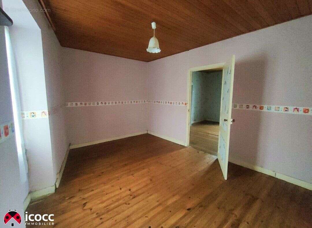 Maison à CHAMPAGNE-LES-MARAIS