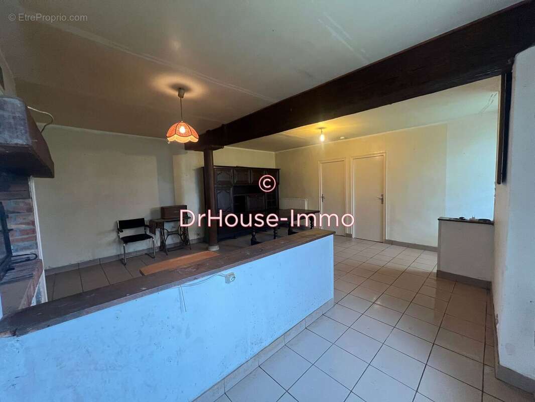 Maison à VILLAINES-SOUS-LUCE