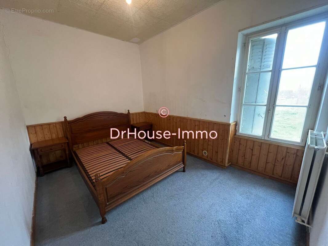 Maison à VILLAINES-SOUS-LUCE