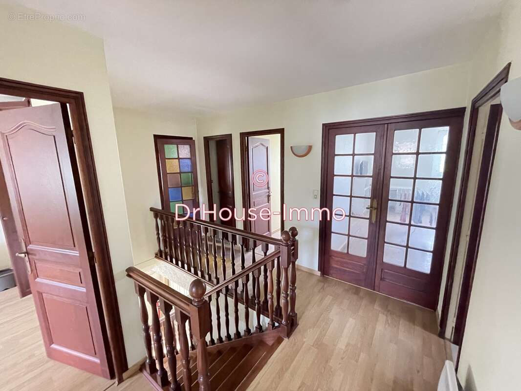 Appartement à VILLIERS-SUR-ORGE