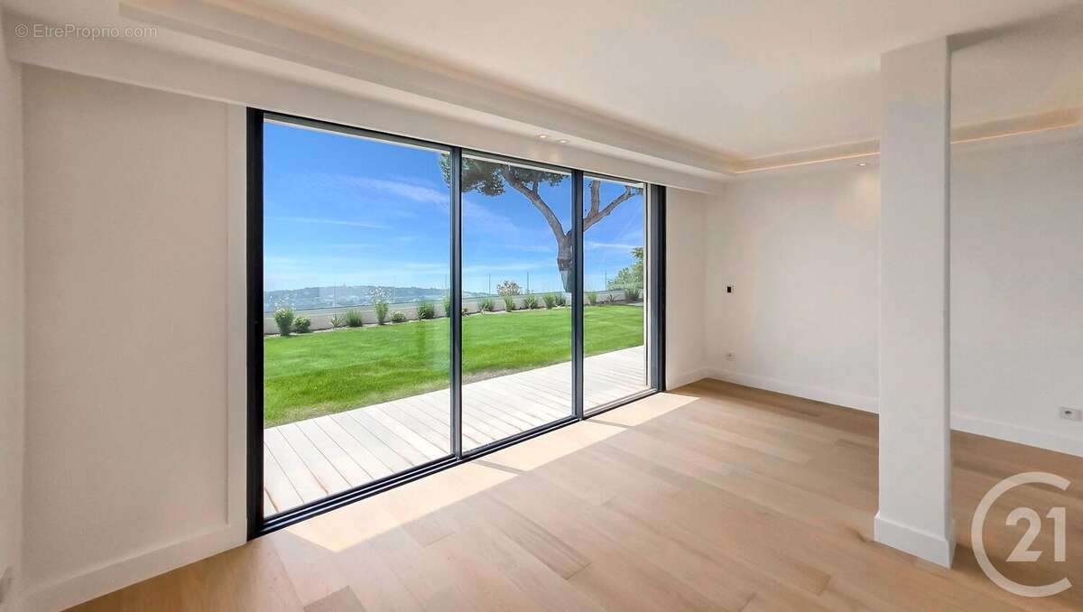 Maison à ROQUEBRUNE-CAP-MARTIN