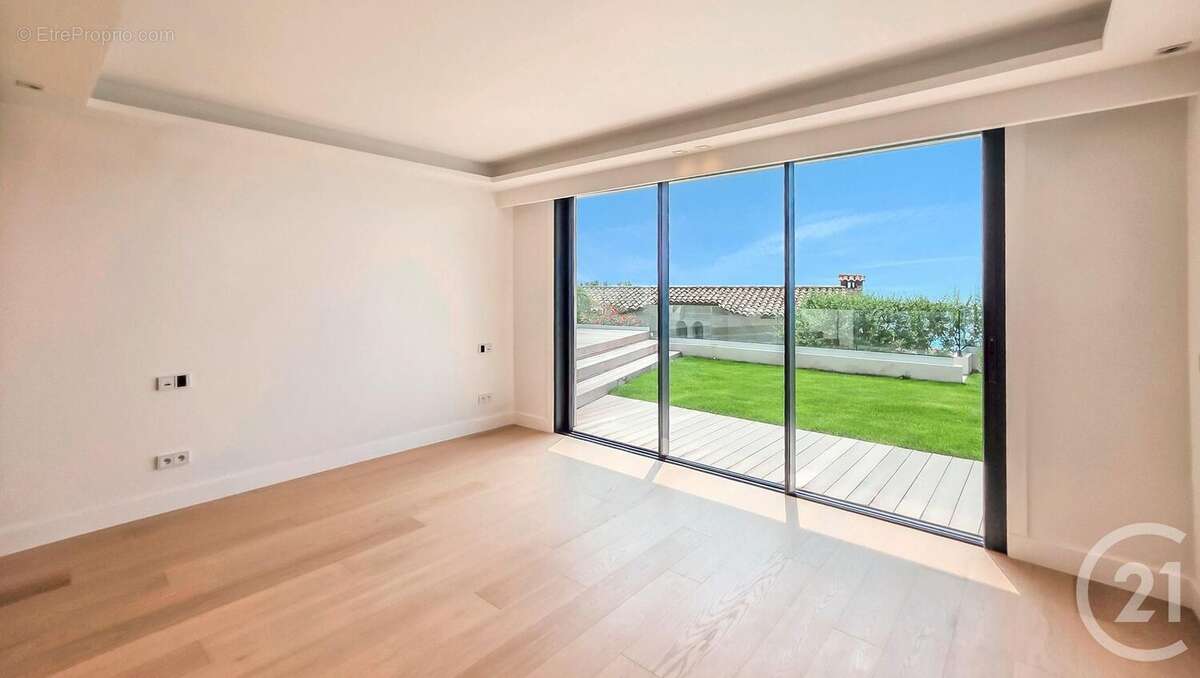 Maison à ROQUEBRUNE-CAP-MARTIN