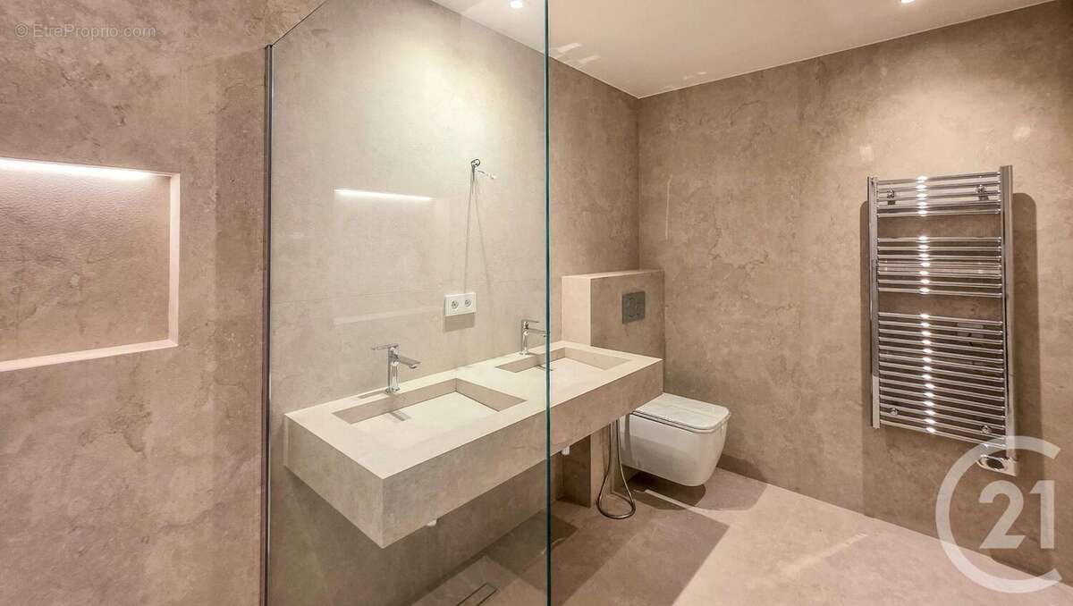 Maison à ROQUEBRUNE-CAP-MARTIN