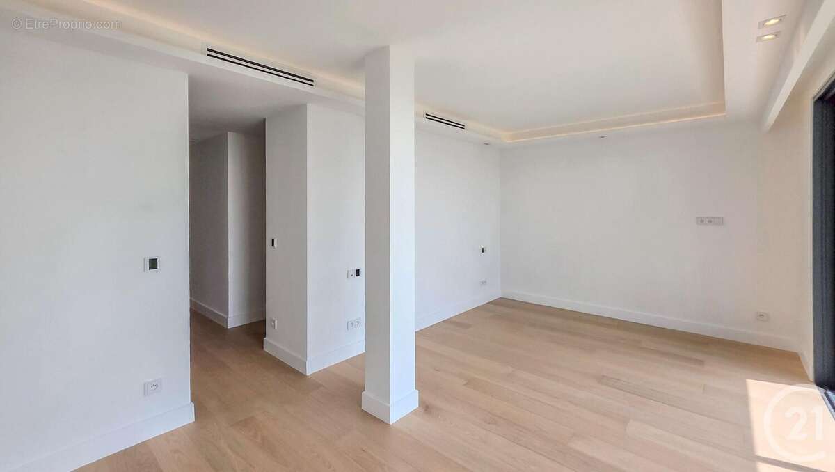 Maison à ROQUEBRUNE-CAP-MARTIN