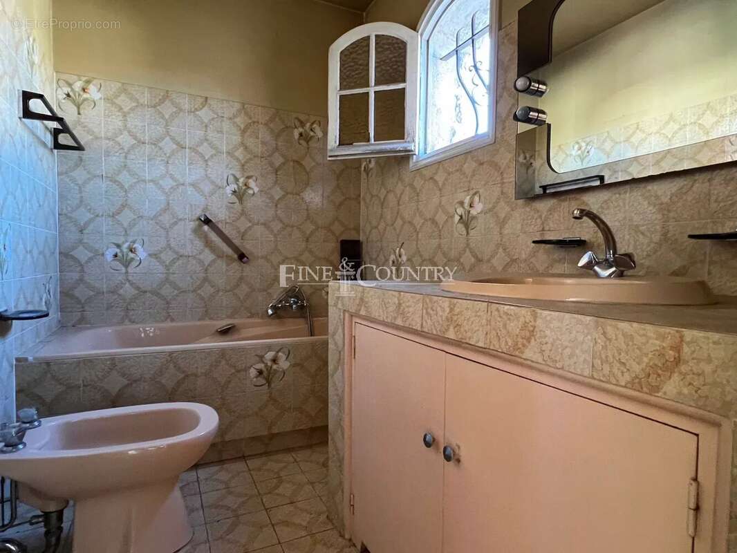 Maison à MOUANS-SARTOUX