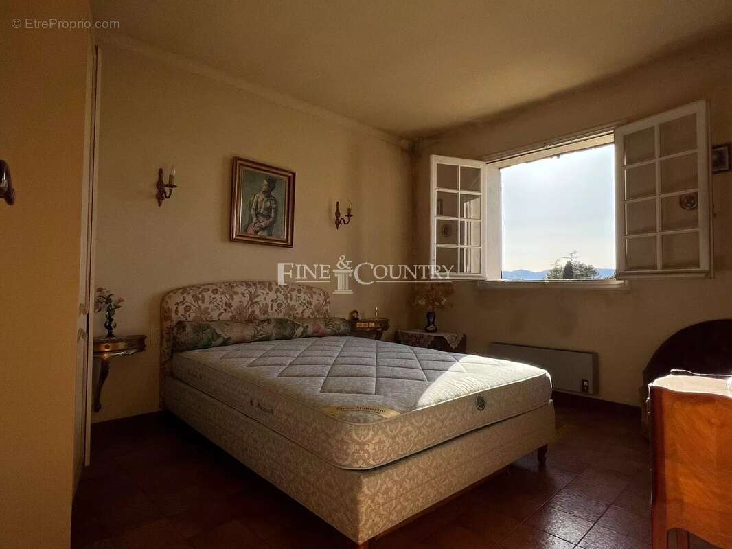 Maison à MOUANS-SARTOUX