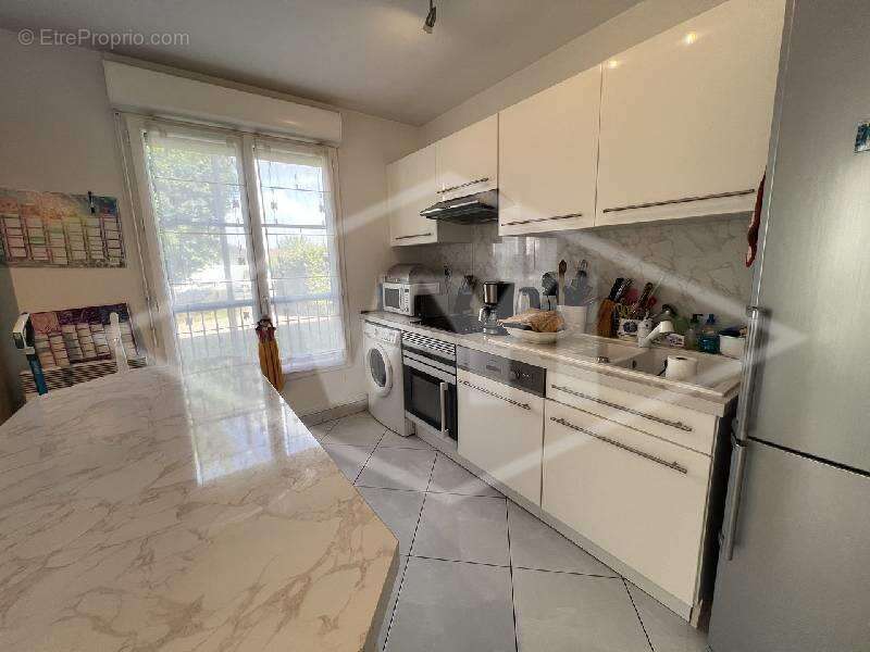 Appartement à COMBS-LA-VILLE