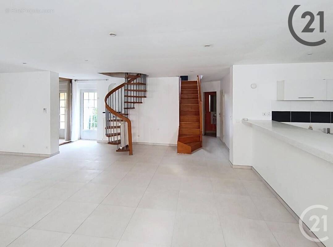 Maison à SOIGNOLLES-EN-BRIE