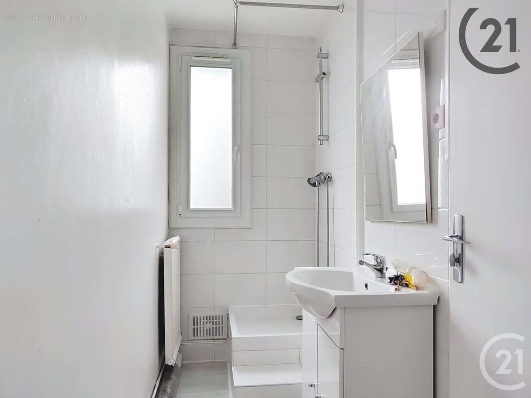 Appartement à COMBS-LA-VILLE